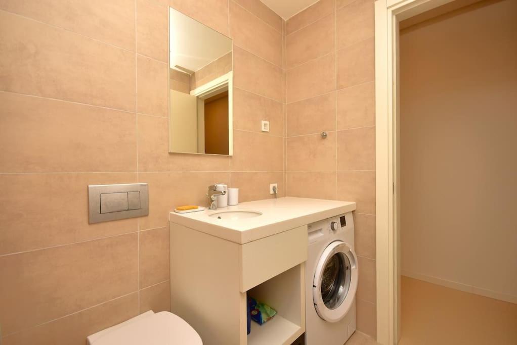 Brand New ! Seaside Apt With Poolview & Parking Budva Exterior foto