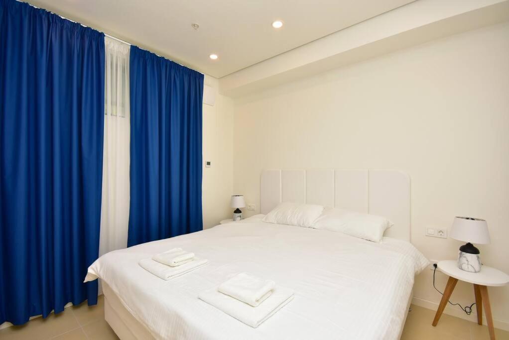 Brand New ! Seaside Apt With Poolview & Parking Budva Exterior foto